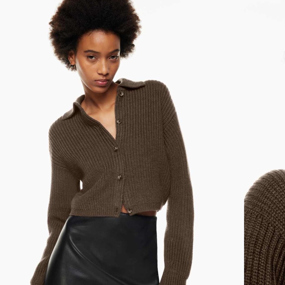 Wilfred Brown Nextdoor Sweater !!!